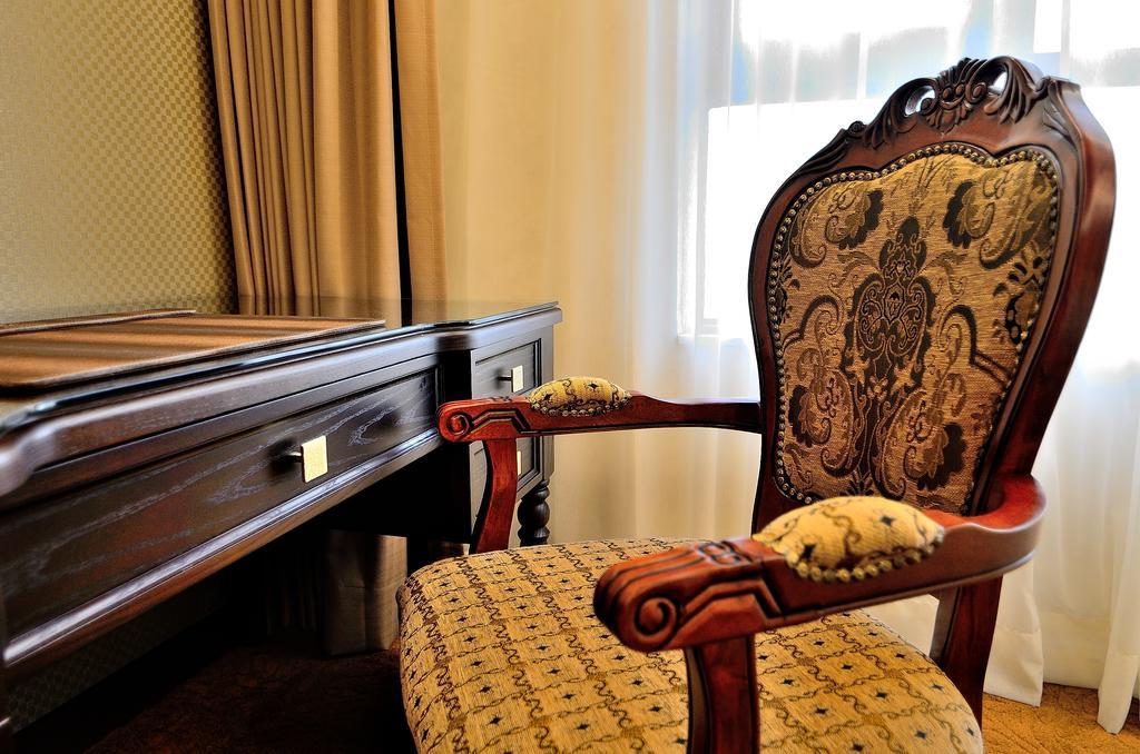 Royal Chiayi Hotel Zewnętrze zdjęcie
