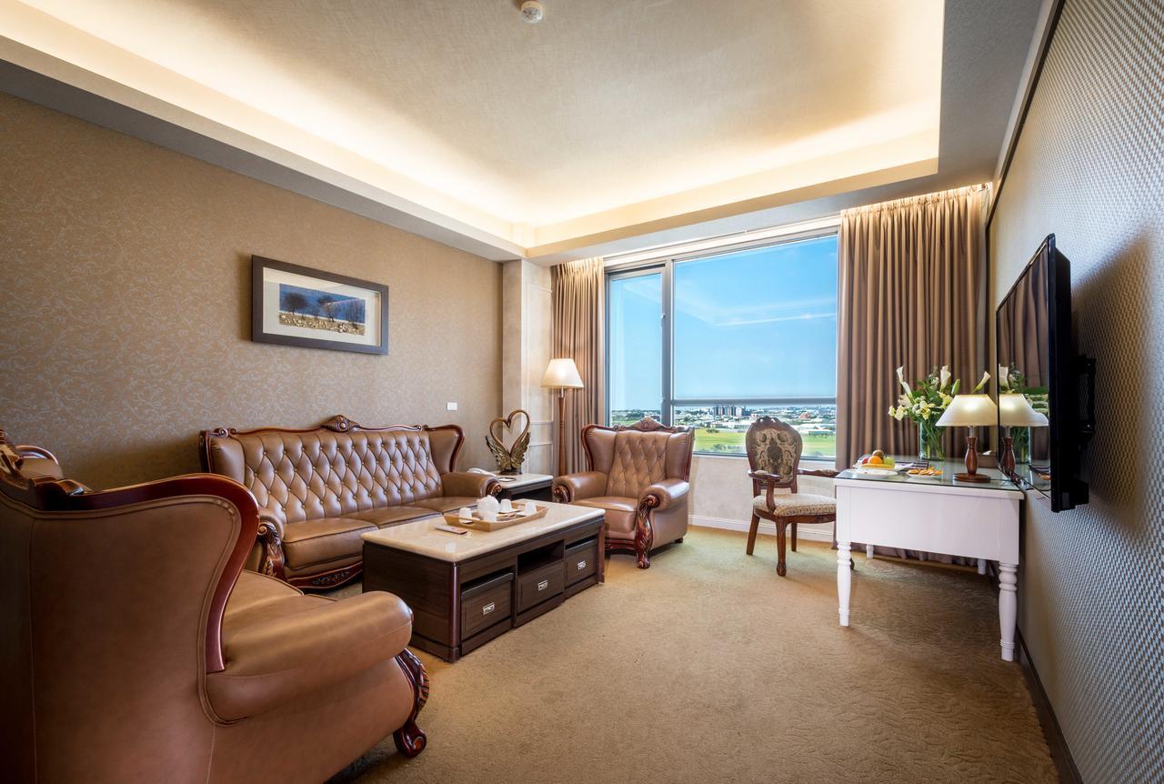 Royal Chiayi Hotel Zewnętrze zdjęcie