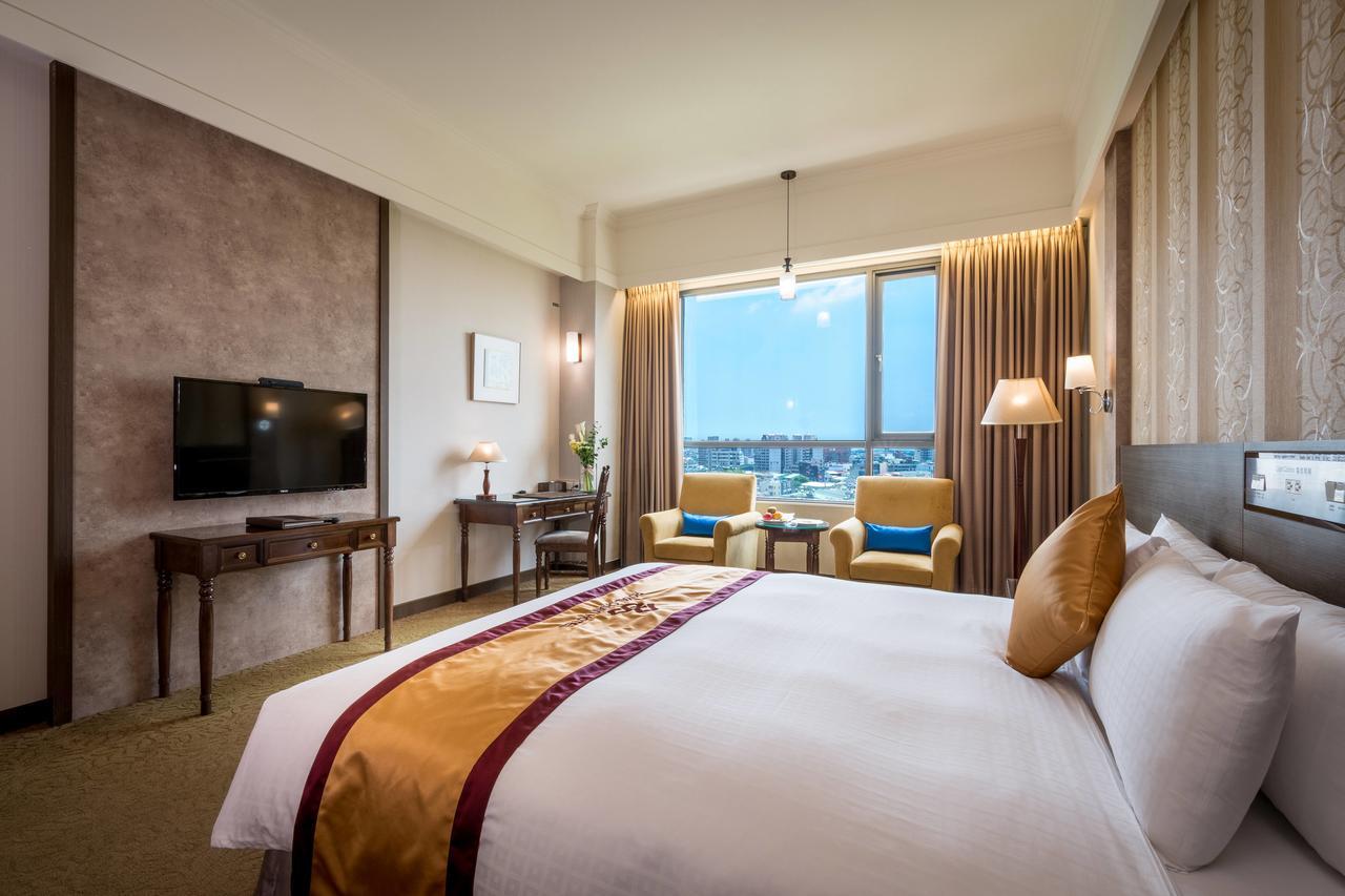 Royal Chiayi Hotel Zewnętrze zdjęcie