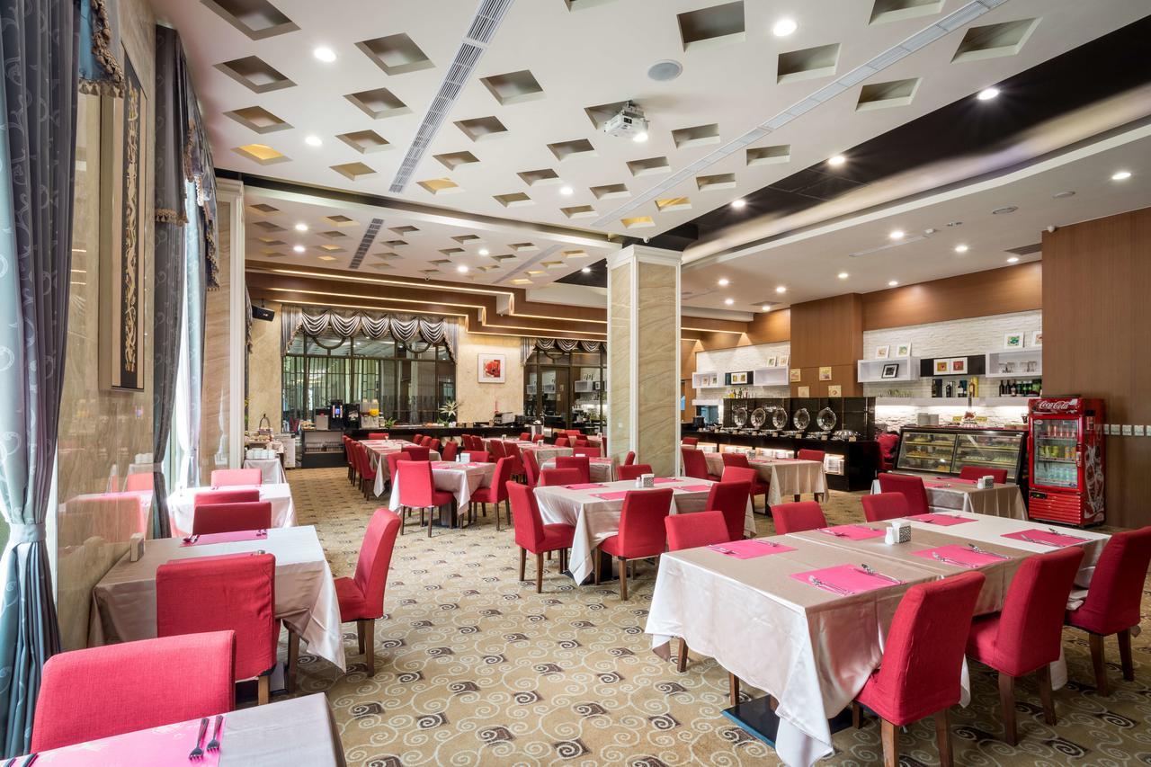 Royal Chiayi Hotel Zewnętrze zdjęcie