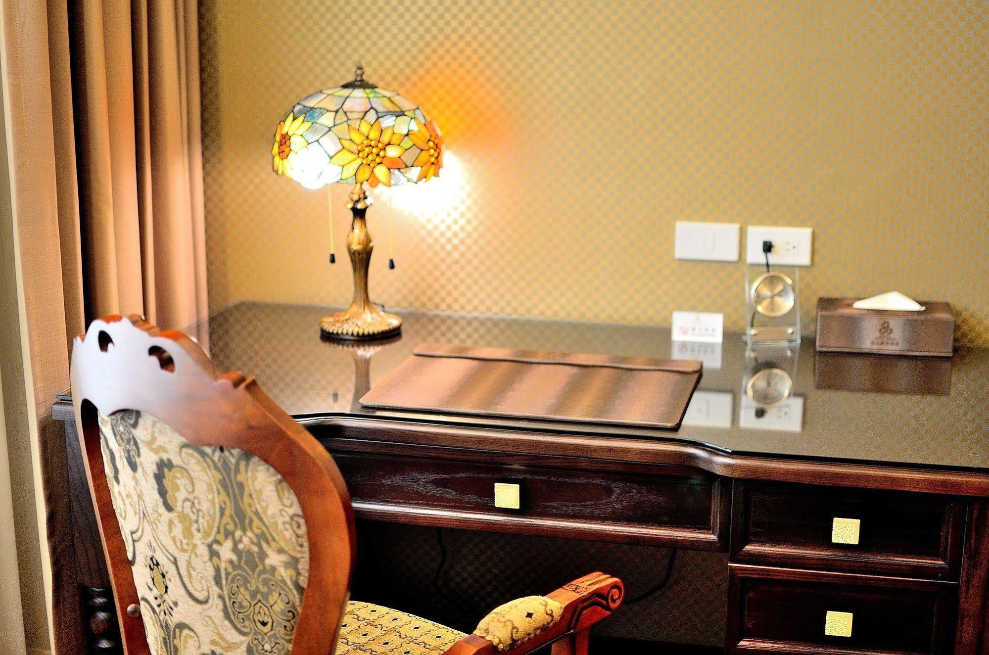 Royal Chiayi Hotel Zewnętrze zdjęcie